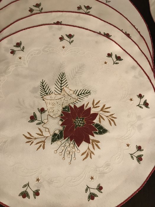 Zestaw 16 serwetek świątecznych