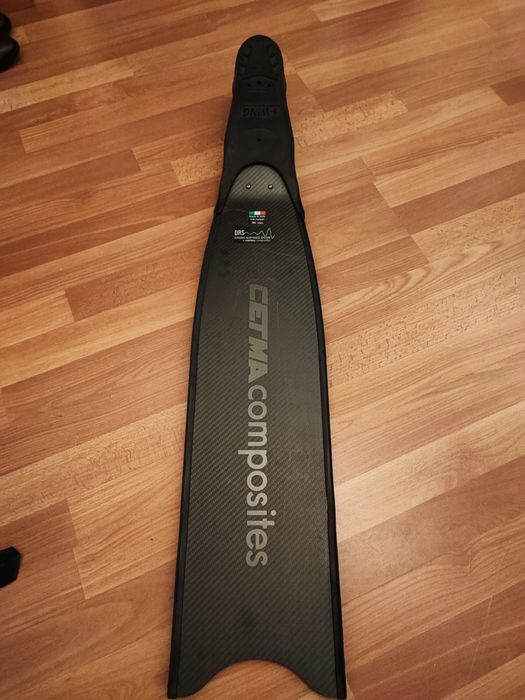 Barbatanas de carbono Cetma Mantra