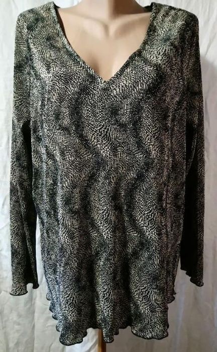 Блузка р.60 Ann Harvey серая с черным гофре длинный рукав