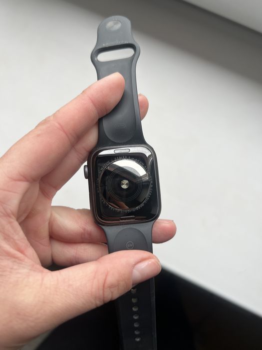 Apple Watch 5 series 44 mm