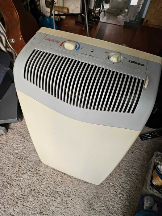 Ufesa portable AC / heat pump.