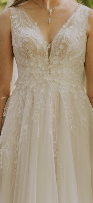 Suknia ślubna dla wysokiej Panny Młodej