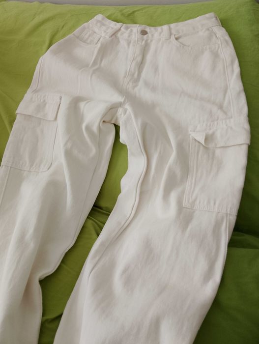 SHEIN. Ładne szerokie spodnie jeansowe damskie