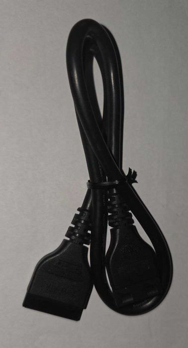 Перехідник живлення Molex → SATA (кабель)