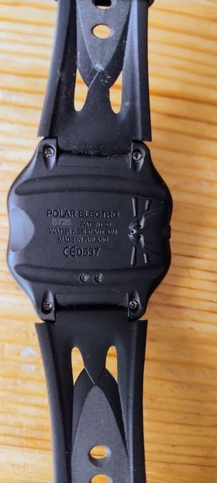 Годинник пульсометр. Polar.