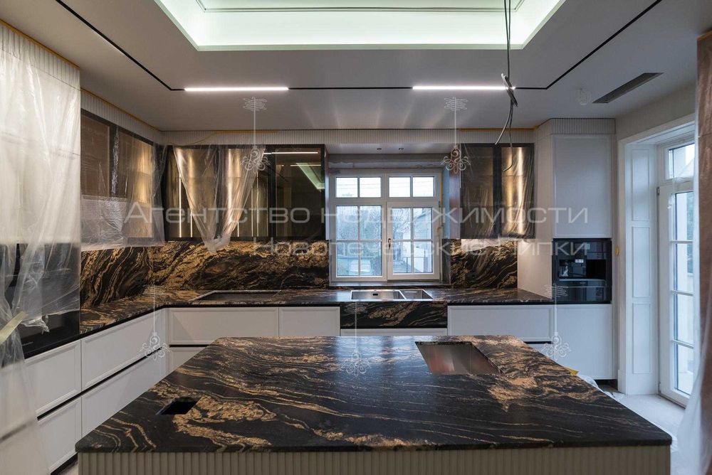 Продаж нового будинку 570 кв м вул Товарна Печерськ Генератор