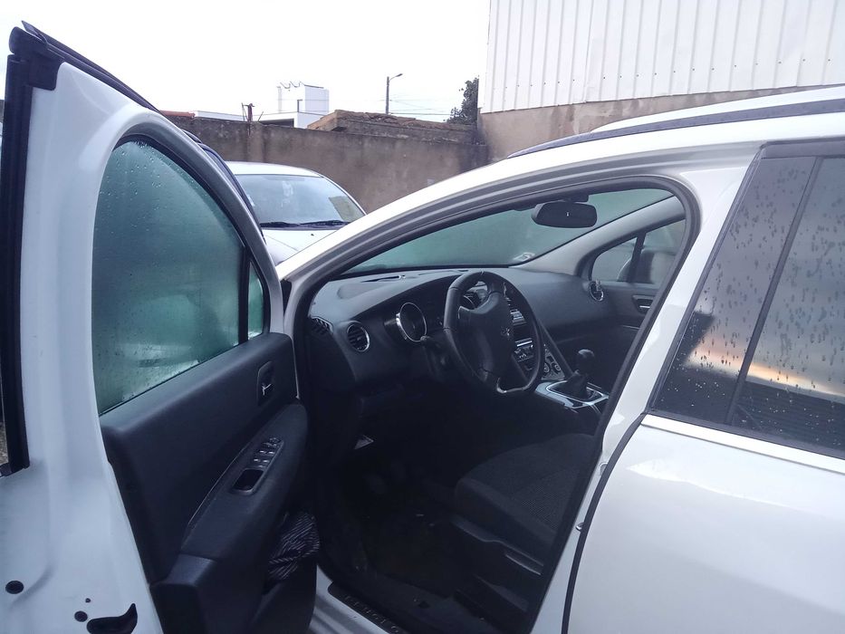 Peugeot 5008 7 lugares 1.6 HDI 2016