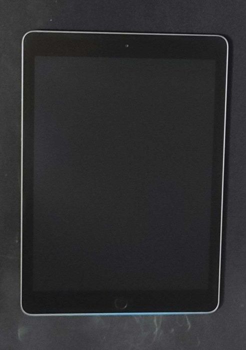 Apple iPad 5 32GB Wi-Fi Space Gray