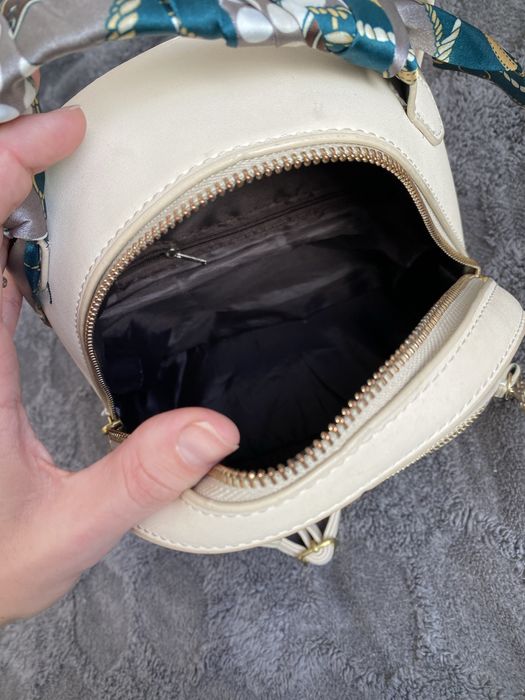 Жіночий портфель рюкзак