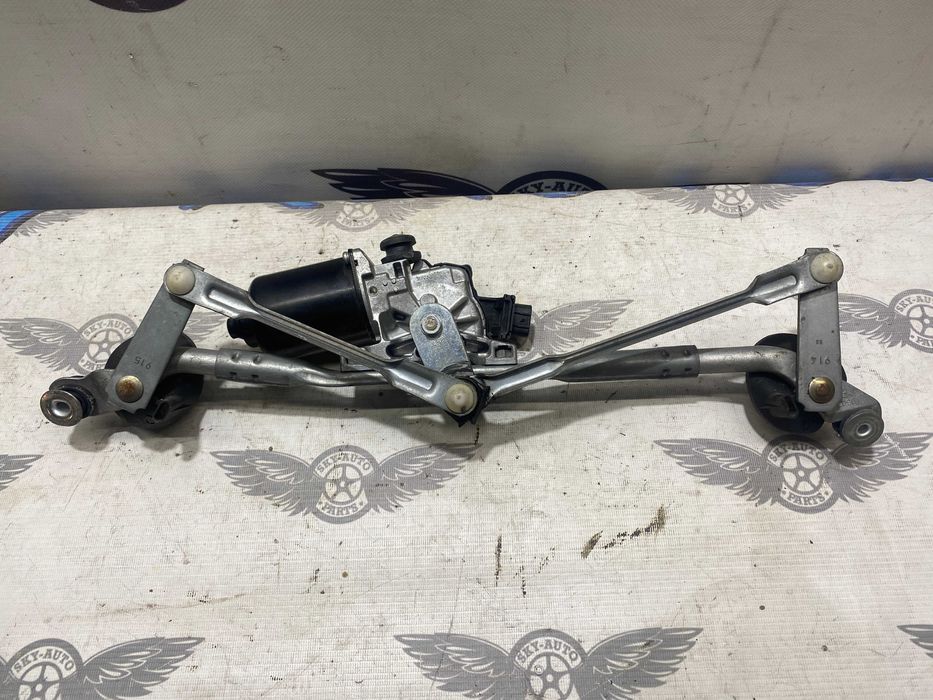 трапеция дворников на Toyota Prius