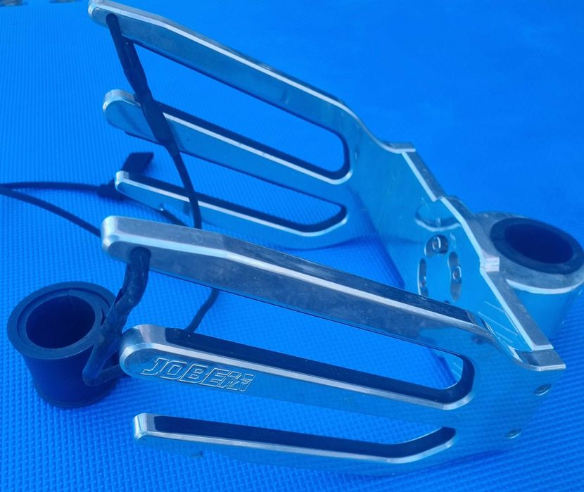 Wakeboard  - Rack / Suporte Jobe para 2 Pranchas de Wakeboard