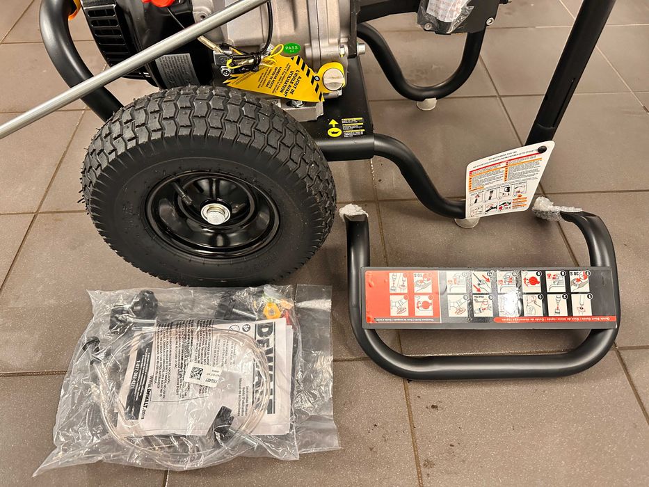 Myjka ciśnieniowa spalinowa 280 BAR - 800l/h DEWALT NOWA GWAR.