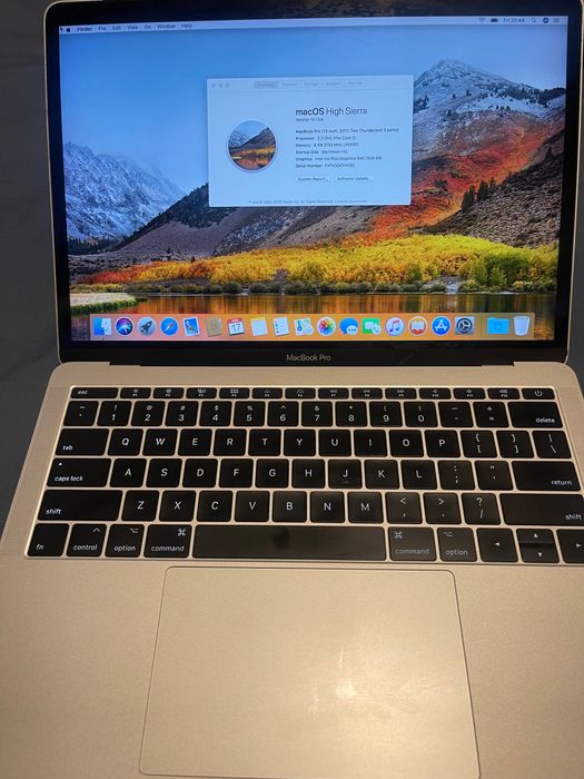 MacBook Pro 2017451421880084736000