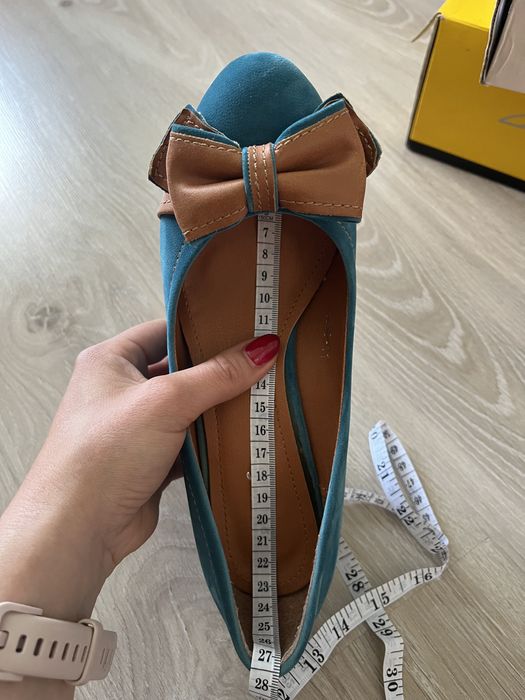 Buty damskie na koturnie r. 36
