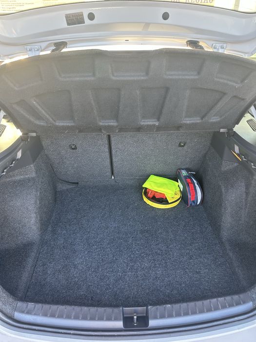 Seat St 1.2 diesel 2013