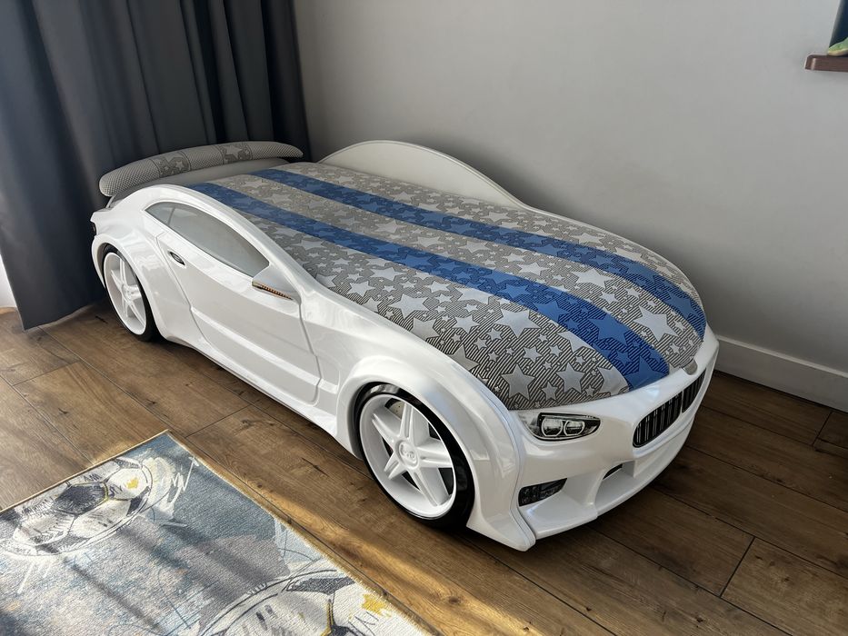 Łóżko dziecięce bmw