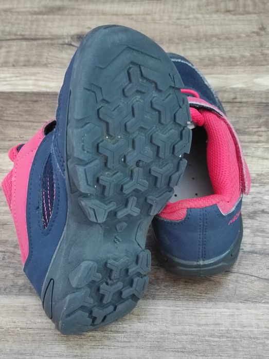 Buty turystyczne dla dzieci Quechua NH100.  Decathlon 29.