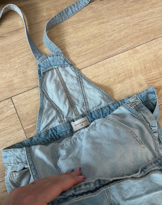 Jeansowe ogrodniczki damskie