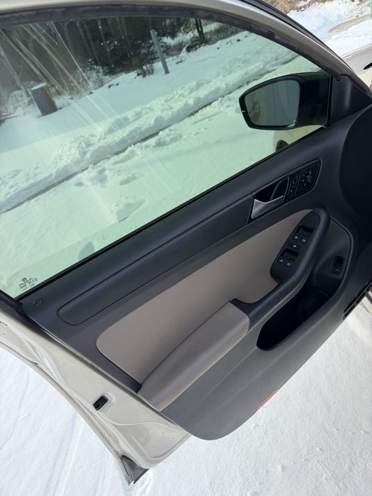 volkswagen jetta 2.0 mpi автомат