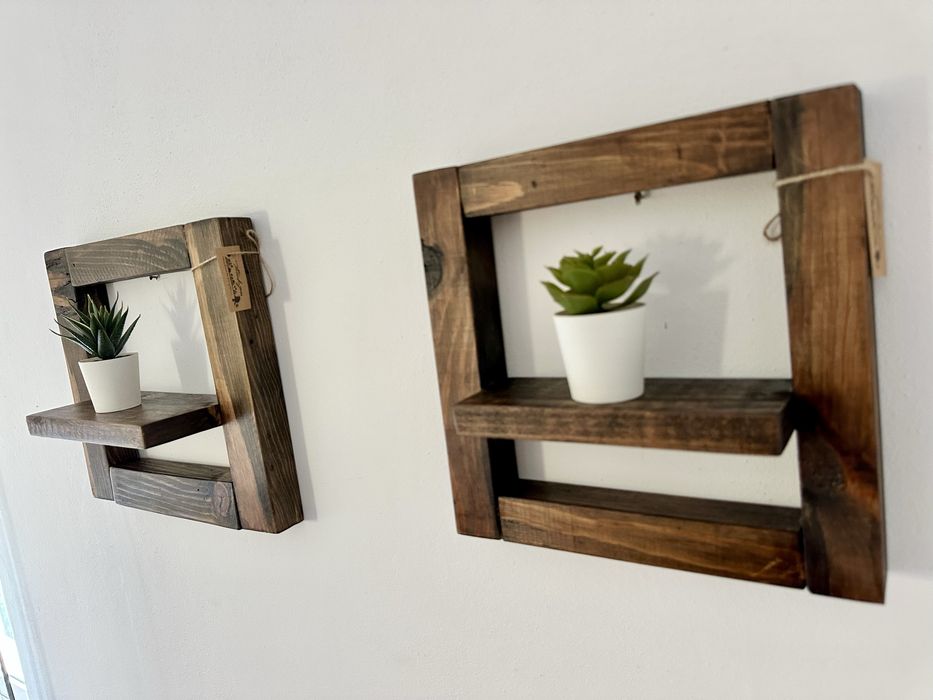 Conjunto de 2 prateleiras em madeira rustica