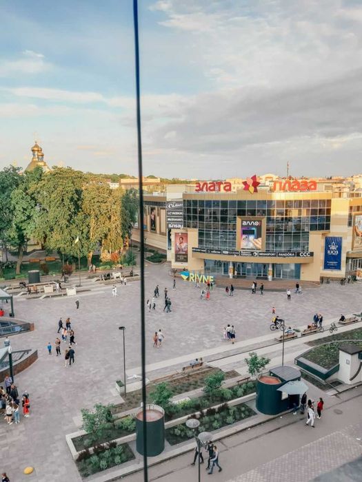 Продам приміщення Короленка, "Злата Плаза" (152 м.кв.)