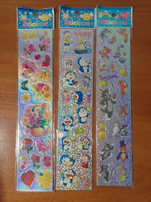 Яскраві наклейки