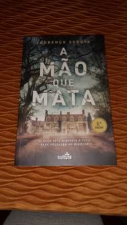 Vendo livros em bom estado, com pouco uso