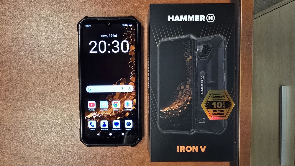 Hammer Iron V Dual Sim 64GB/6GB RAM czarny, stan bdb