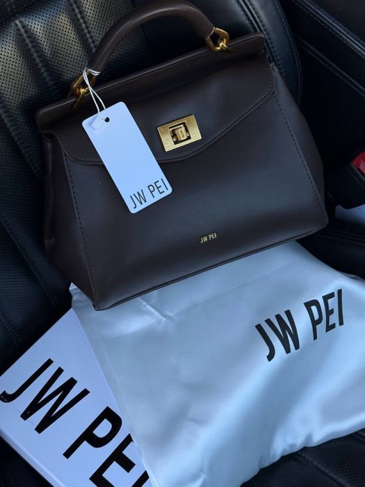 JW PEI з веганської шкіри