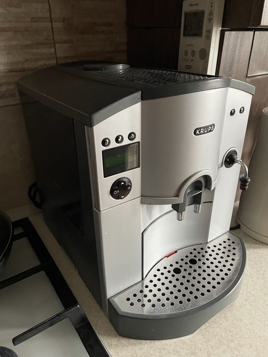автоматична кавоварка Krups Orchestro FNF2