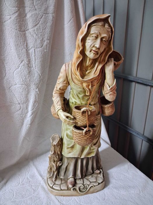 2 Esculturas antigas em cerâmica