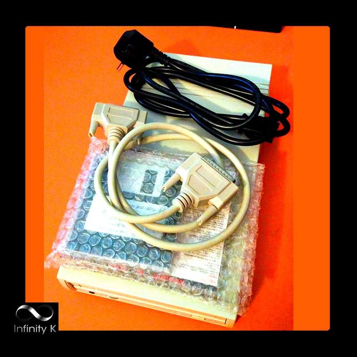 Leitor de CDs externo