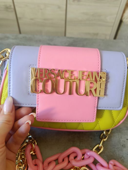 Listonoszka Versace Jeans Couture.