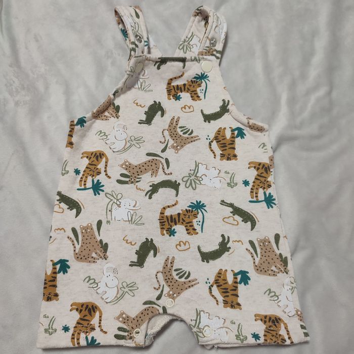 Roupa de bebe muito gira