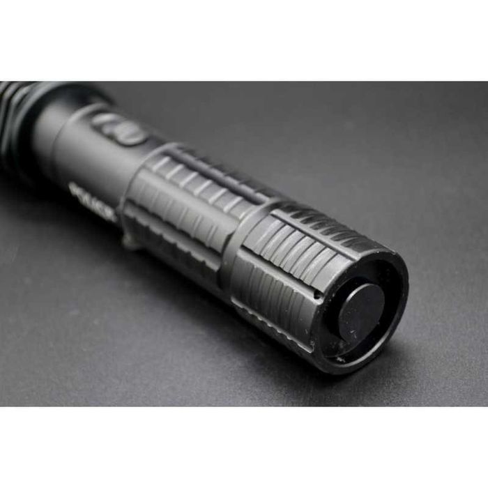 Latarka z Paralizatorem 6 mln (1103) Wymienny akumulator + Ładowarki