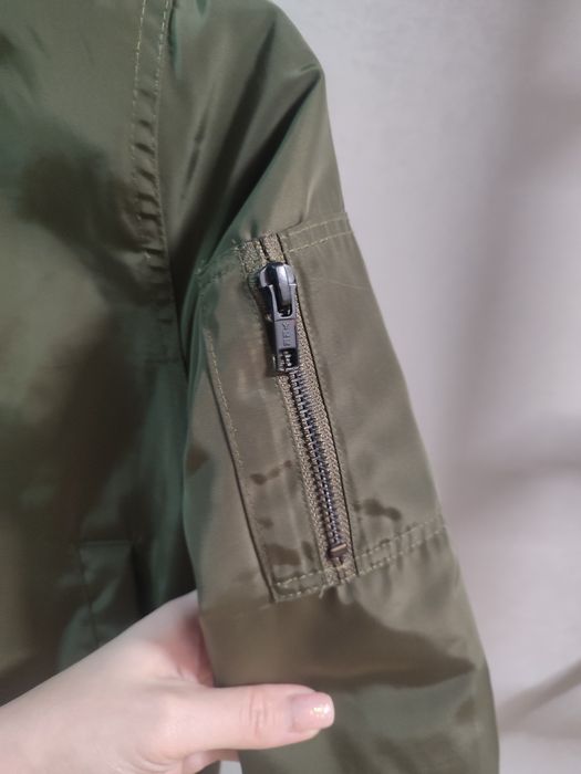 Куртка,бомбер весняний 134 см