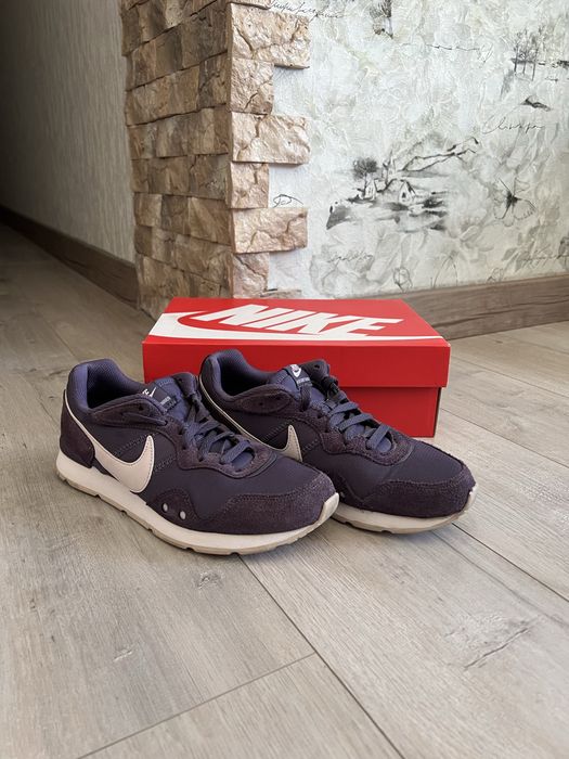 Nike Venture Ranner. Кросівки для бігу. Чоловічі/Жіночі кросівки