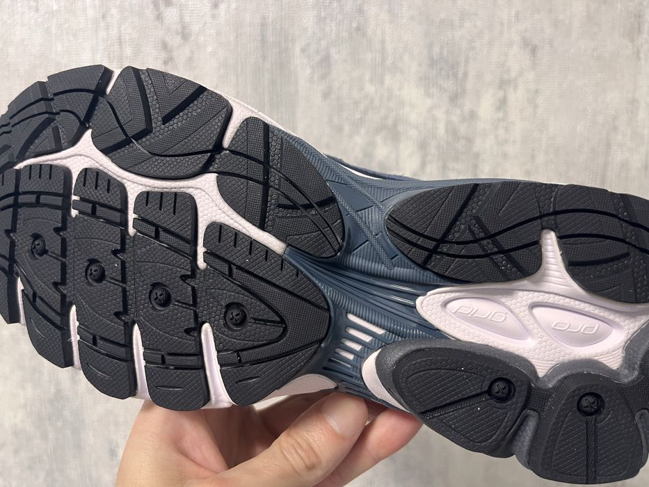 чоловічі кросівки Saucony  ProGrid Omni 9 ОРИГІНАЛ