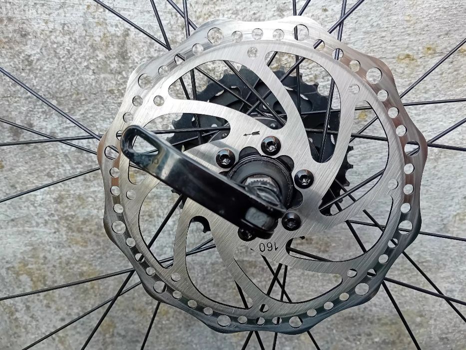 Roda traseira 27,5 semi-nova
