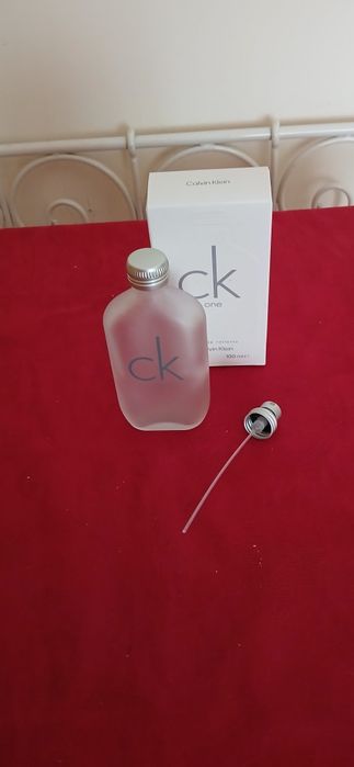 Frasco Calvin Klein One, vazio