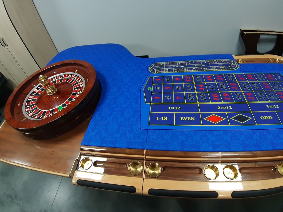 Фан казино,Покер, Блек Джек, Рулетка, та багато іншого