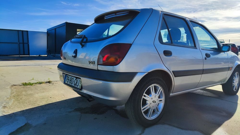 Ford fiesta 1.8 tddi