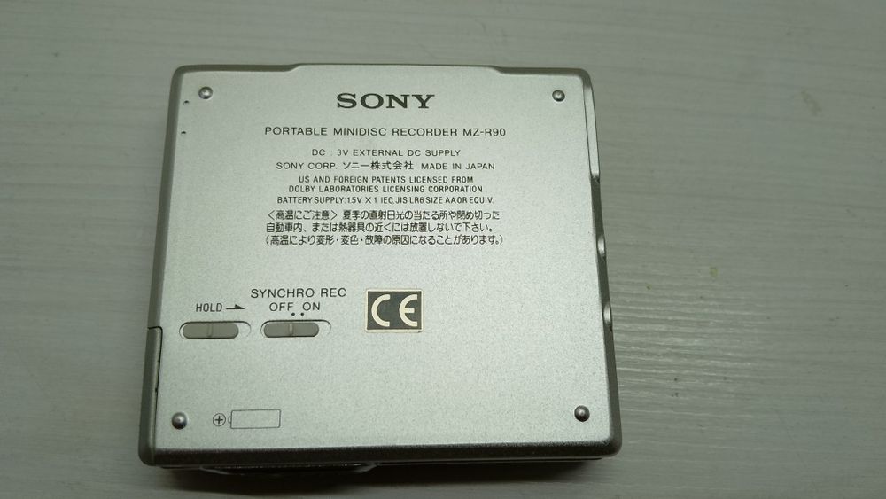 SONY MZ-R90 MiniDisc Walkman
