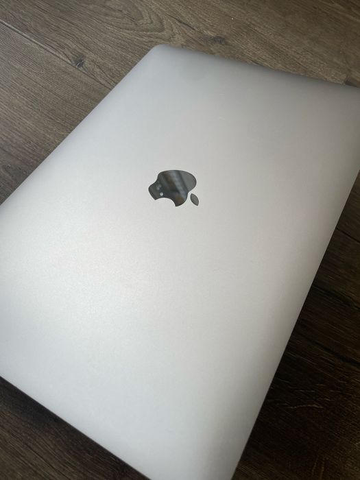 Macbook air 13 inch 2019 space grey