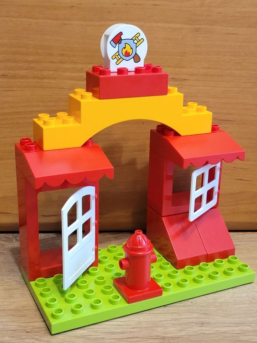 0Klocki Lego Duplo  - Straż Pożarna,  luźny zestaw, zabawki