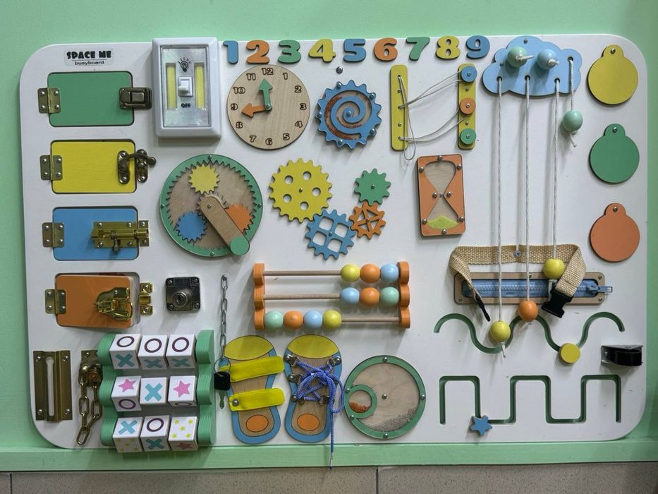 Бізіборд розвиваюча для малюків