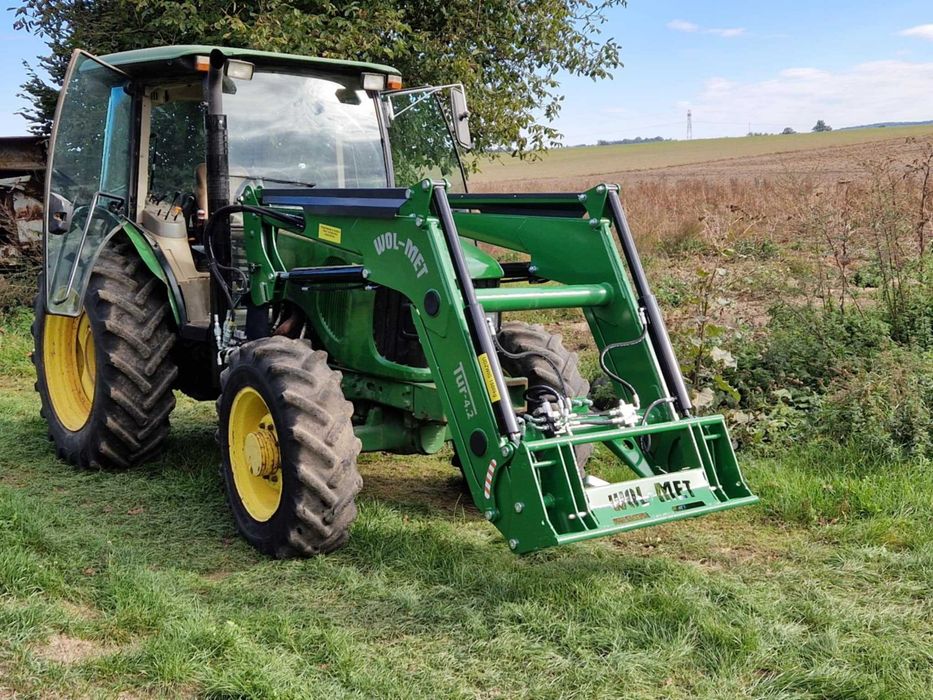 TUR-4.2 ładowacz czołowy john deere  transport gratis na cały kraj