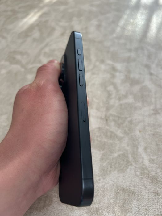 IPhone 15 pro 256 Gb 8/10