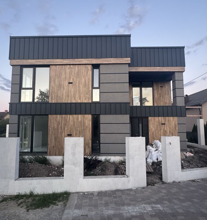 ПРОДАЖ СУЧАСНОГО БУДИНКУ В БІРКАХ 155 м² • ділянка 5,16 сотки • без комісії