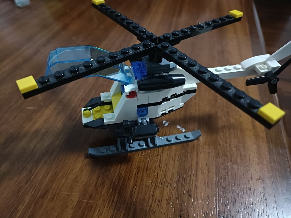 Lego helicóptero do pack 60131